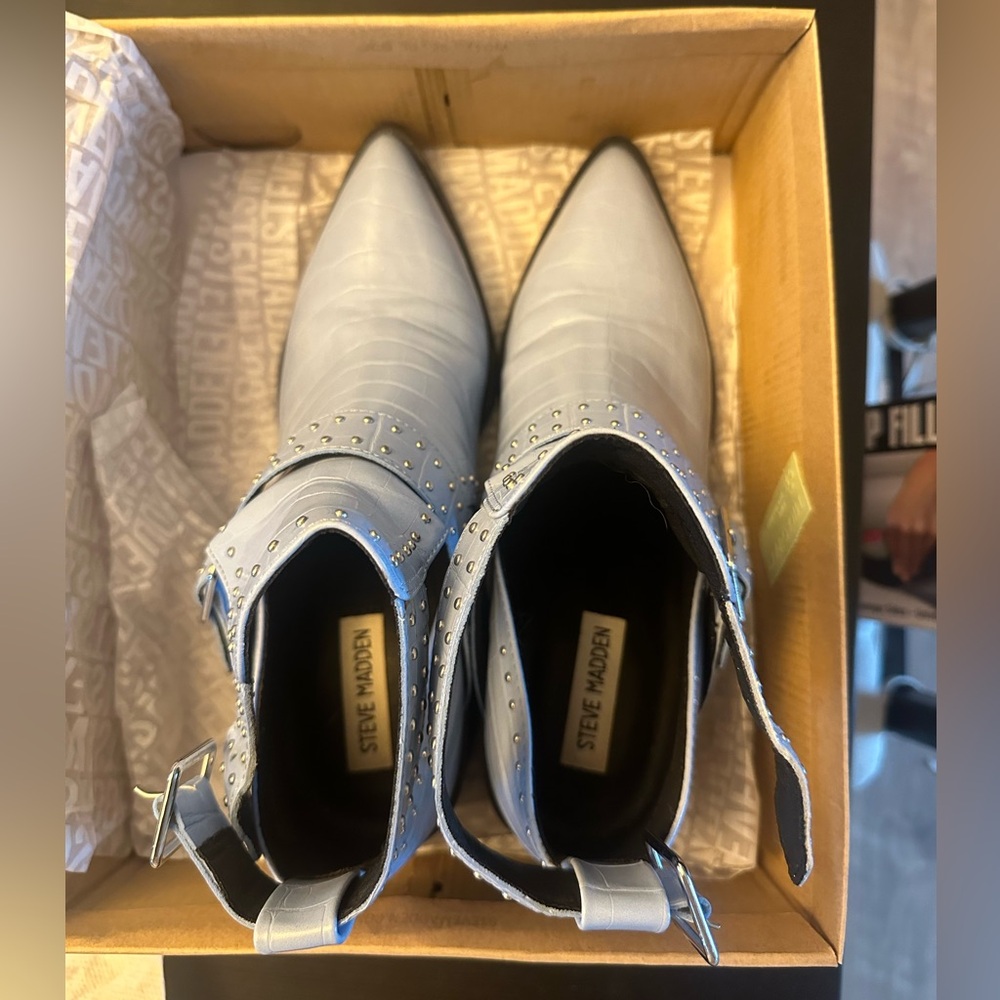 Size 9 Steve Madden Andy blue croc style - Picture 7 of 8